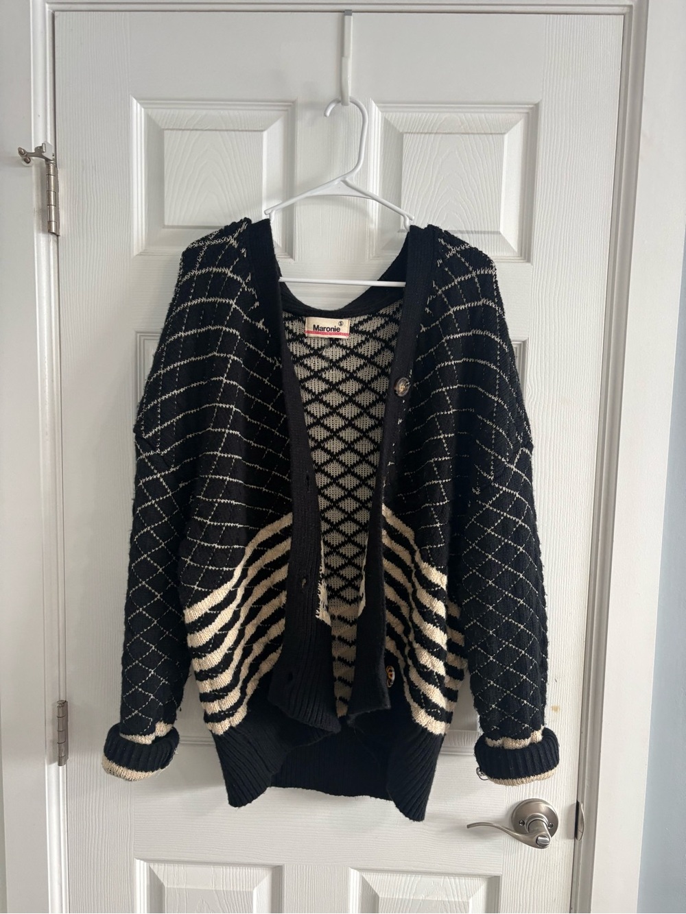 Never been worn!!!! Maronie Black & Cream Patterned Open-Front Cardigan